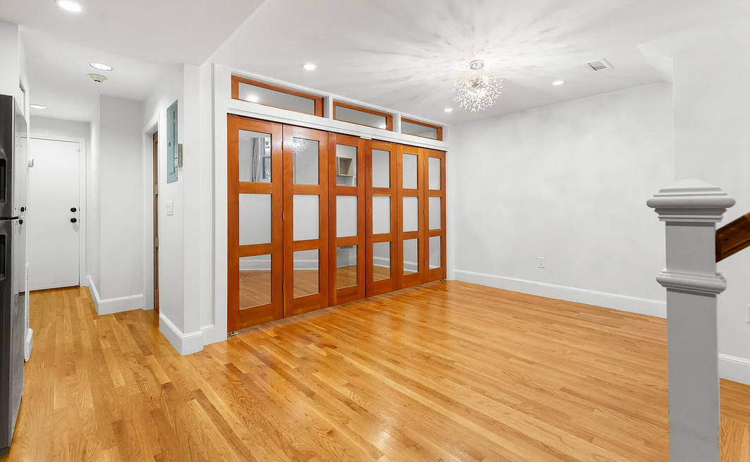 241 Beacon St - Photo 7 of 9