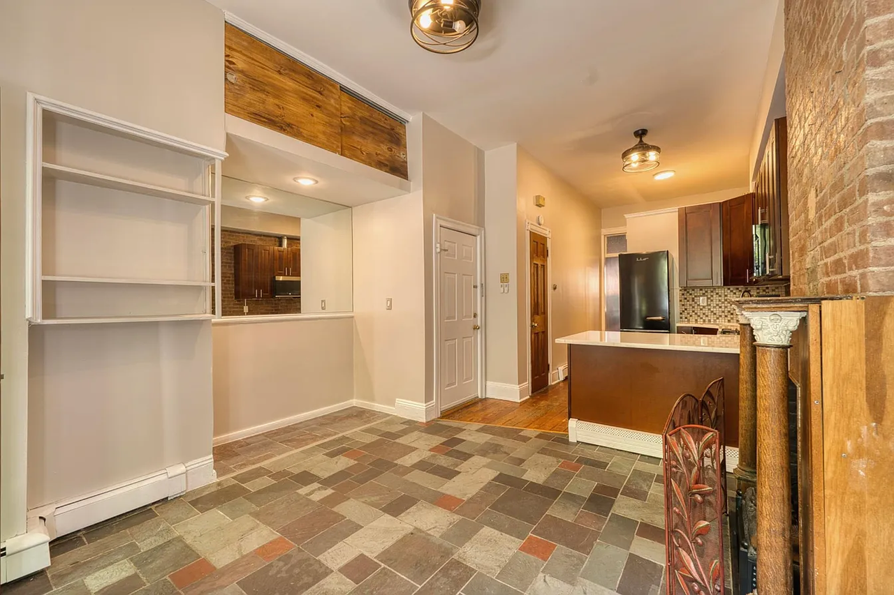 167 Christopher Columbus Dr #1L - Photo 3 of 14