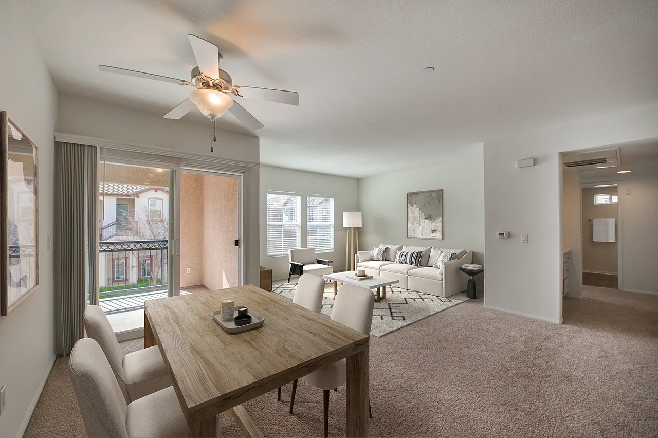 255 Via Mirabella - Photo 2 of 10