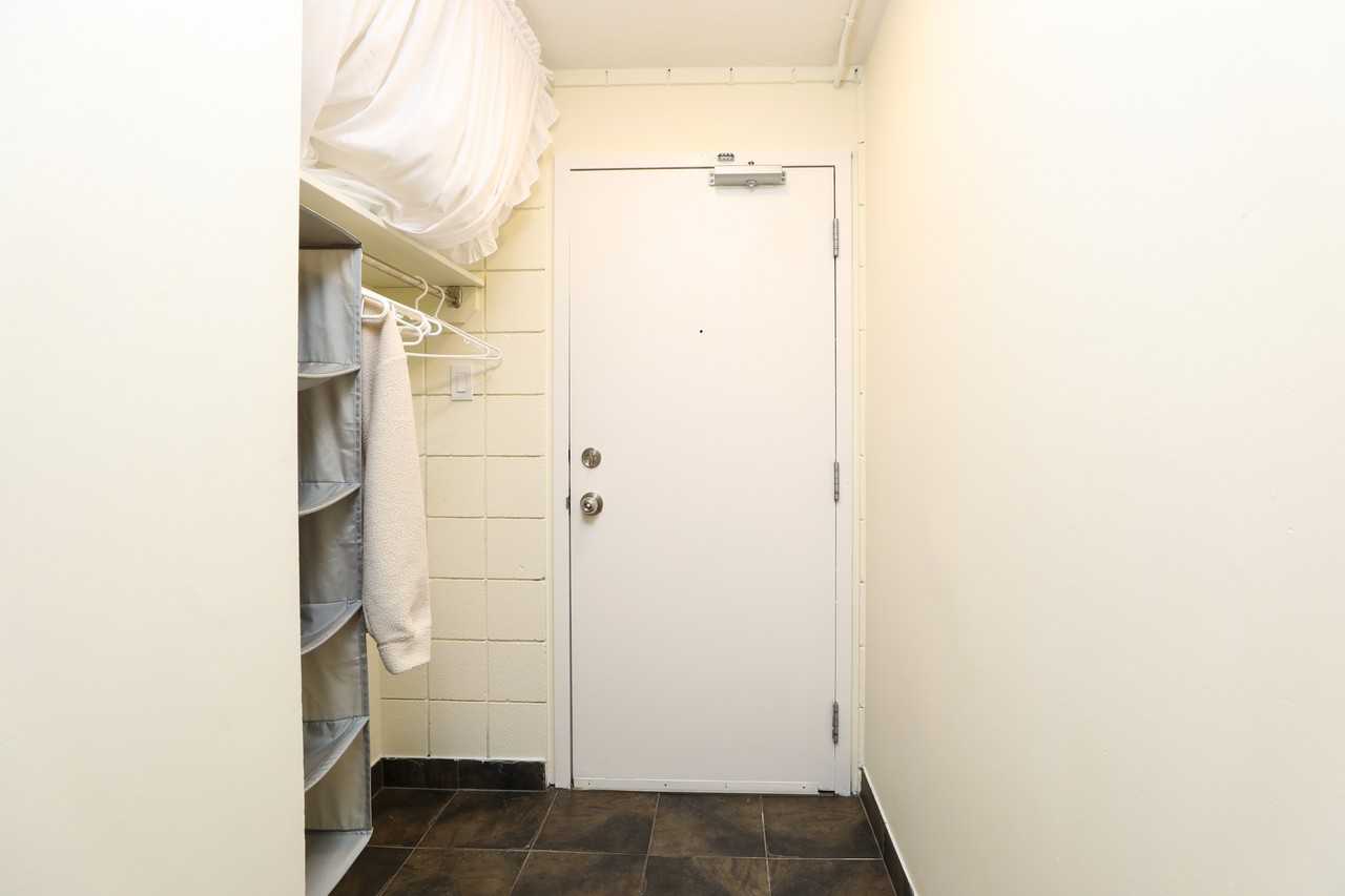 1327 Scenic Dr S - Photo 7 of 26