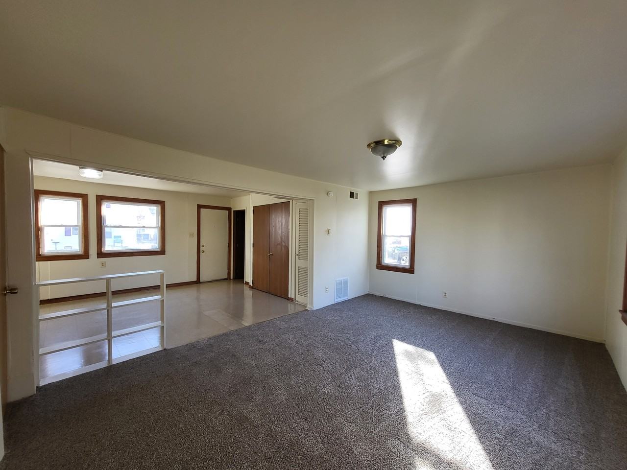 2210 Delton Ct - Photo 5 of 13