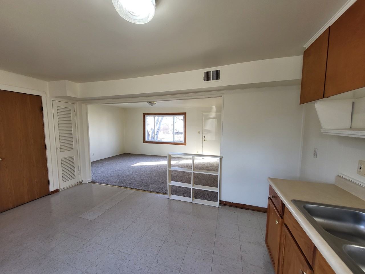 2210 Delton Ct - Photo 7 of 13