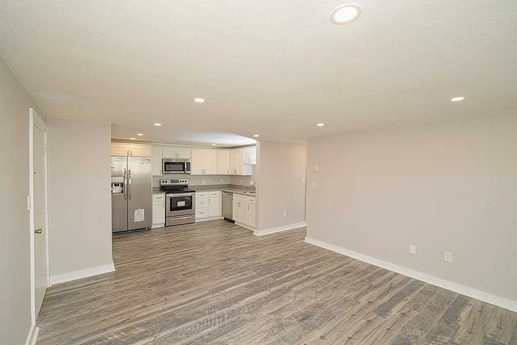 592 American Legion Hwy #2 - Photo 5 of 20