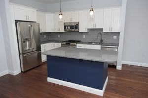 featured image of 170 W Broadway #303