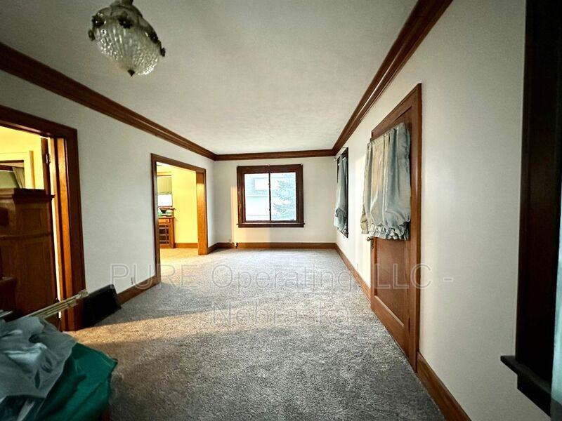 4201 N 22nd St - Photo 4 of 19