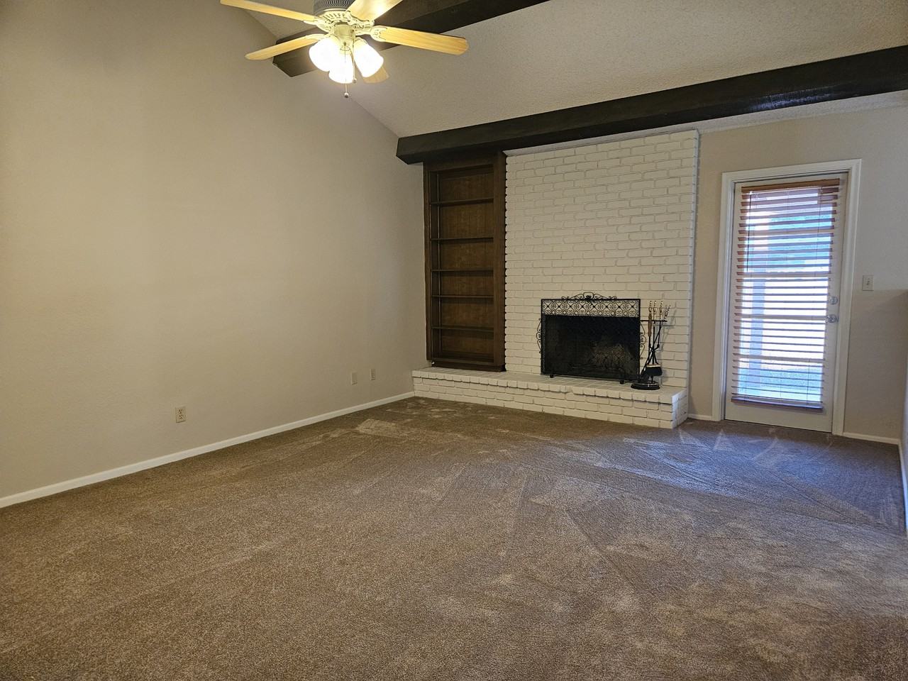 1824 E Inca Cir - Photo 5 of 16