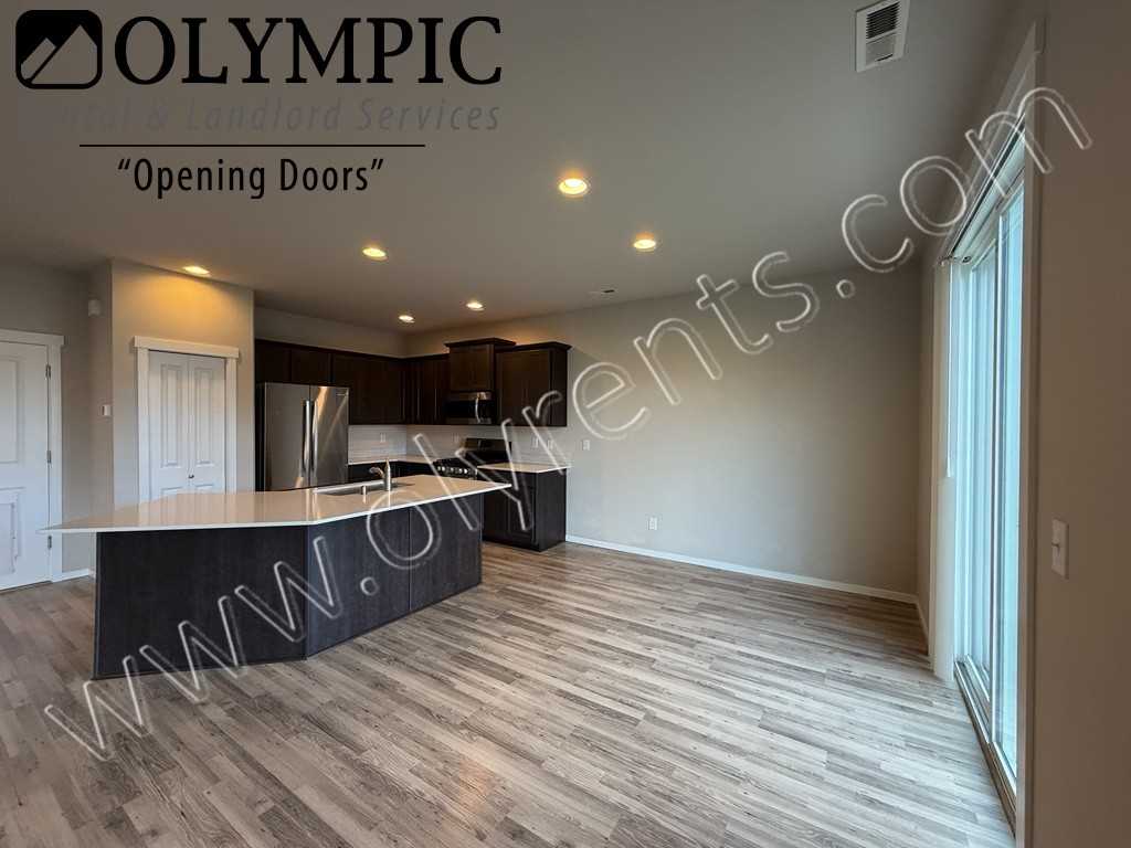 6932 Sweetgum Ave Ne - Photo 6 of 37