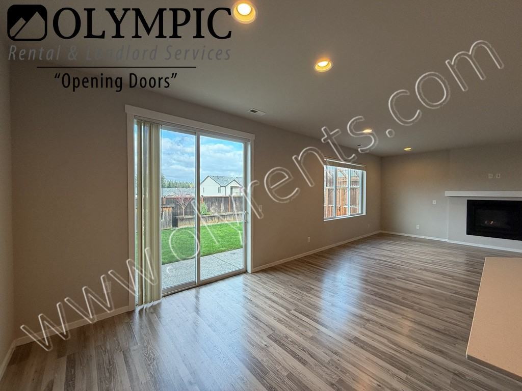 6932 Sweetgum Ave Ne - Photo 7 of 37