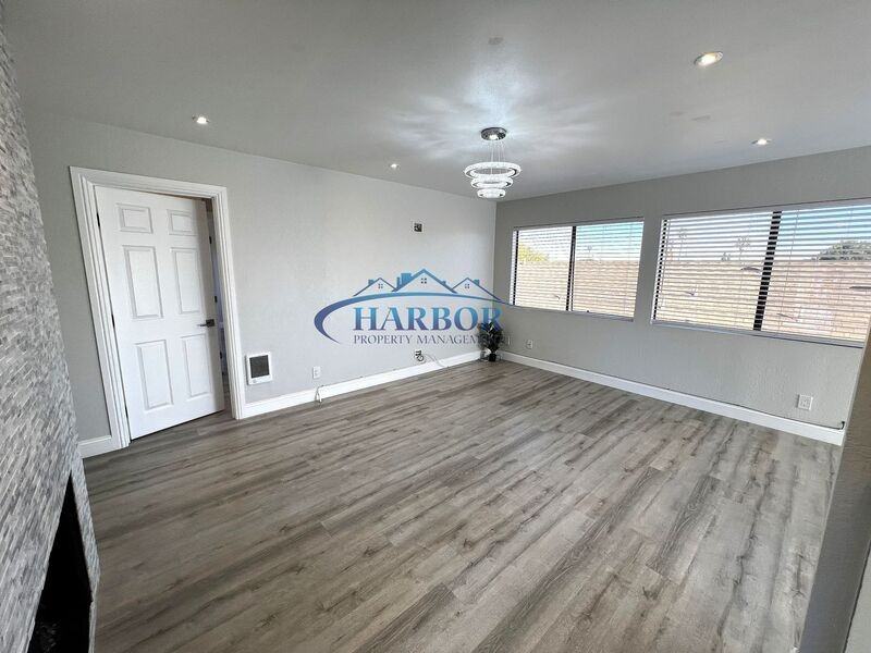 1166 W 22nd St #3 - Photo 7 of 16