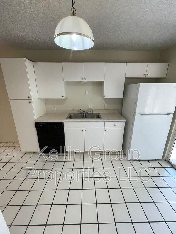 161 Rebecca Dr Ne - Photo 6 of 18