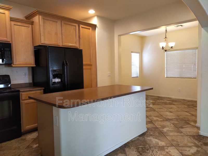 4683 E Olney Ave - Photo 5 of 24