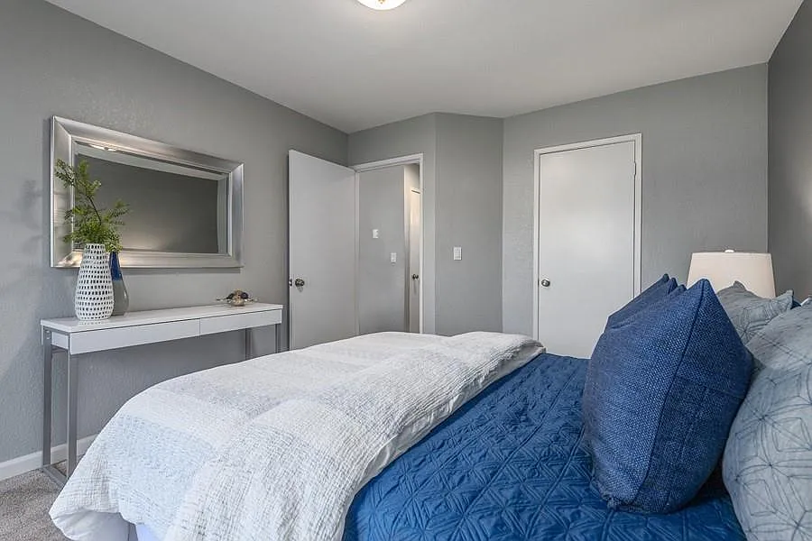 2463 Jubilee Ln - Photo 2 of 7