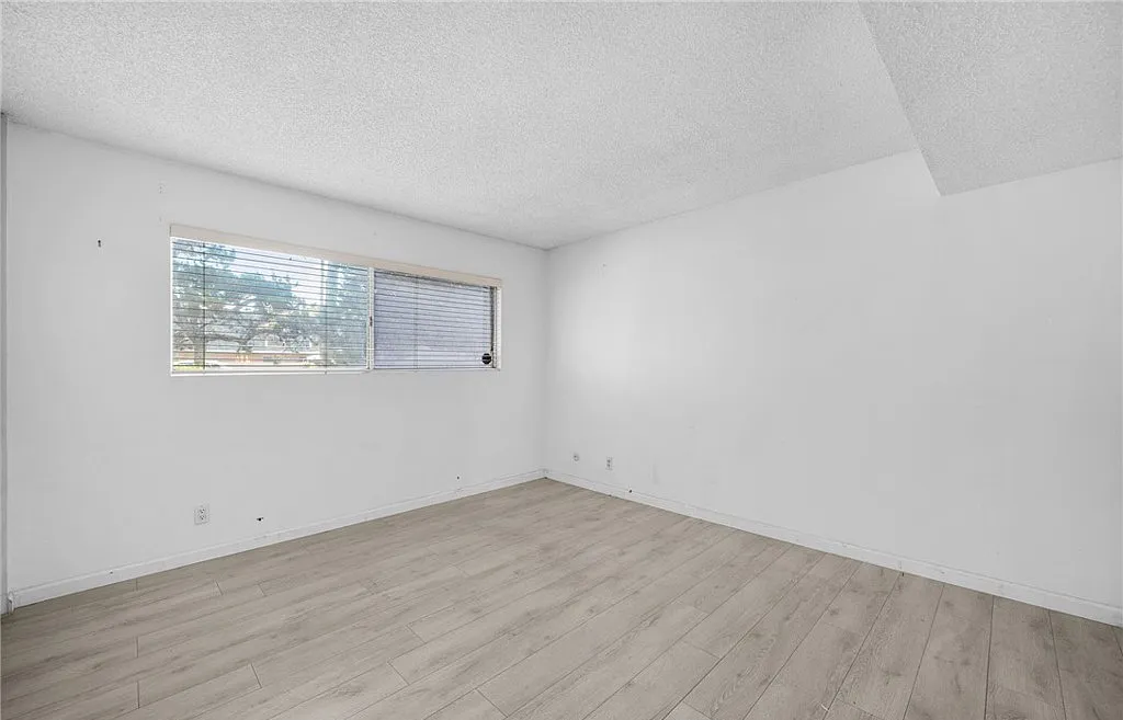 3050 S Bristol St #9C - Photo 4 of 10