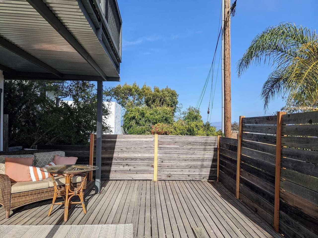 21572 1/2 Treetop Ln - Photo 5 of 8