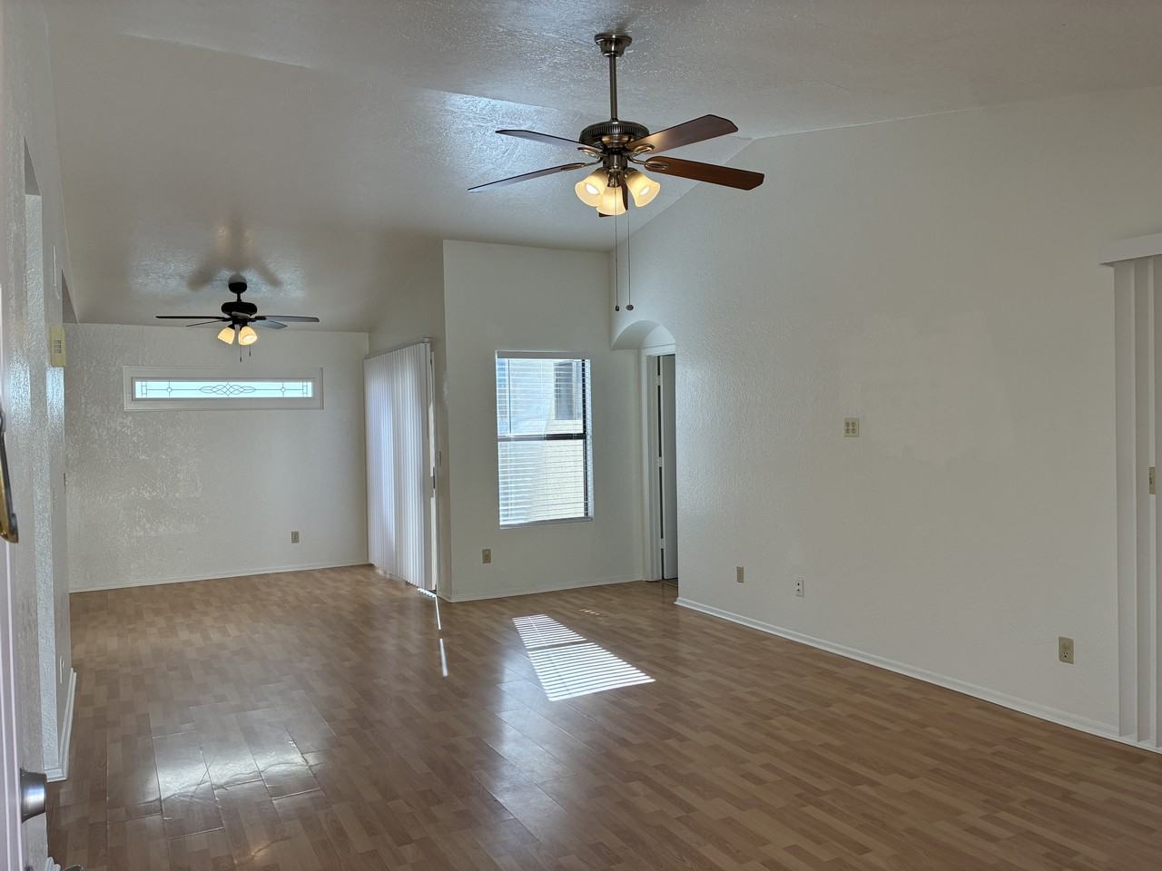 19826 N 46th Ave - Photo 5 of 42