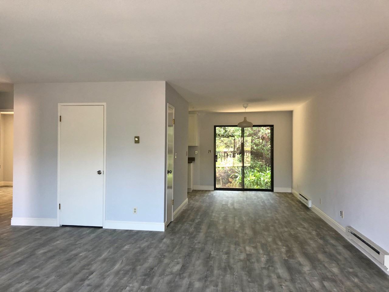 10162 Alpine Dr - Photo 2 of 11