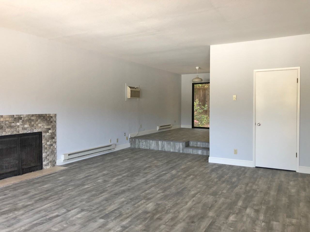 10162 Alpine Dr - Photo 3 of 11