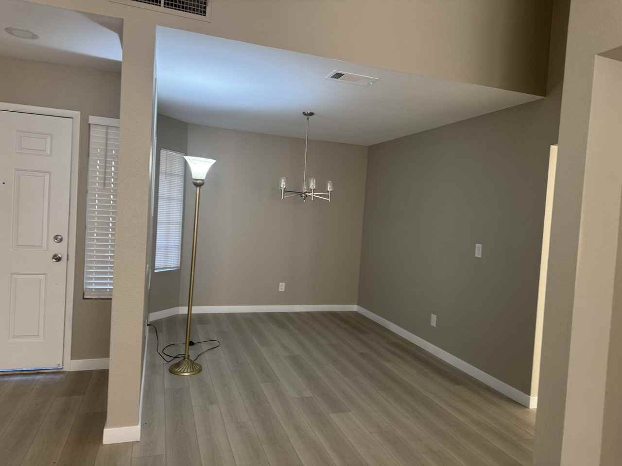 7447 Palermo Ave - Photo 5 of 26