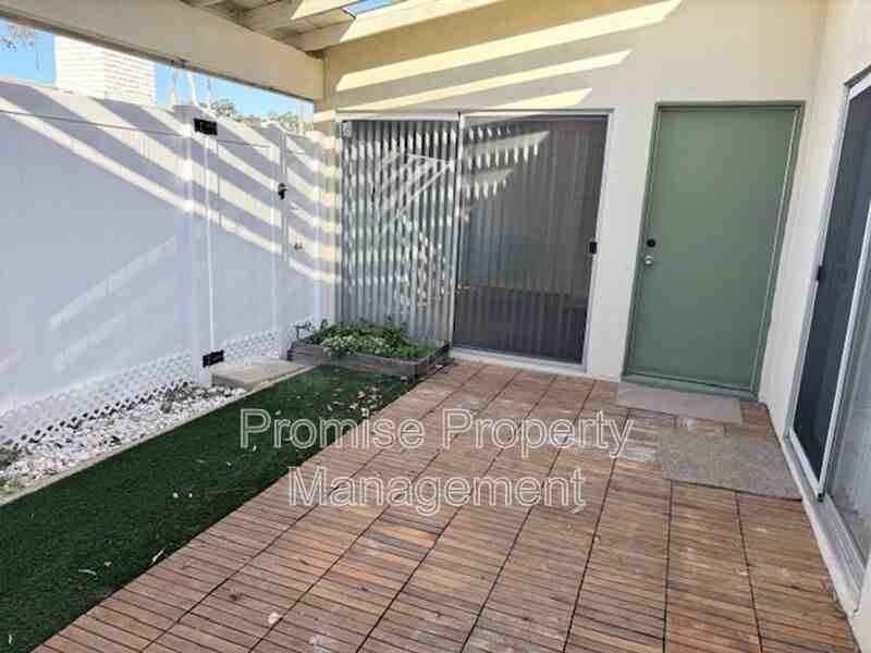 2307 - Photo 3 of 18