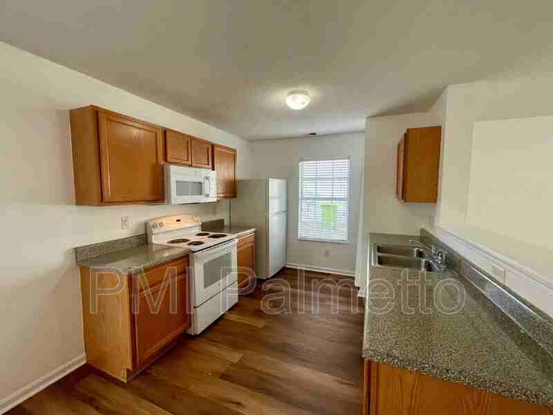 944 Schofield Ln - Photo 6 of 24