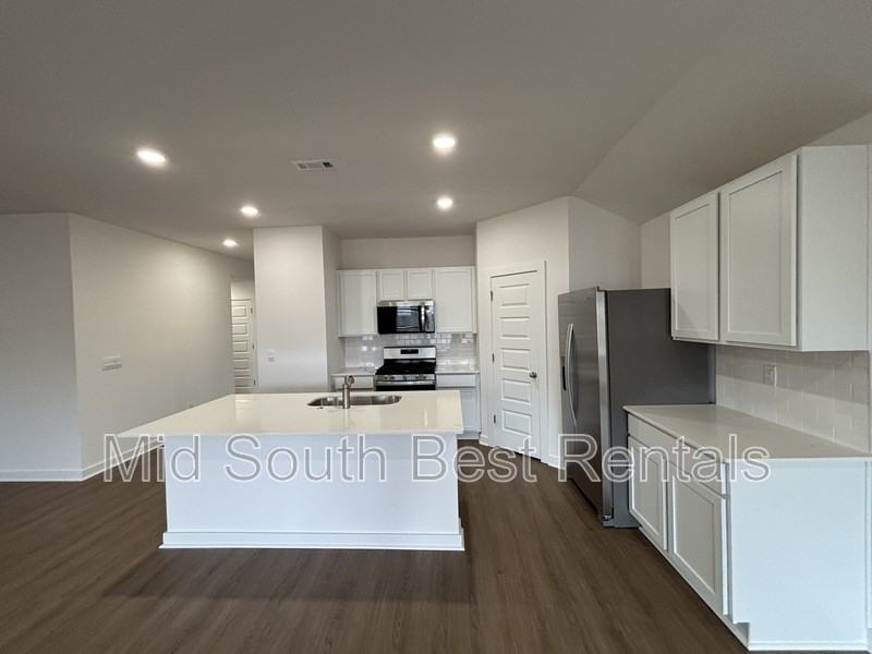 3641 Wise Rd - Photo 3 of 15