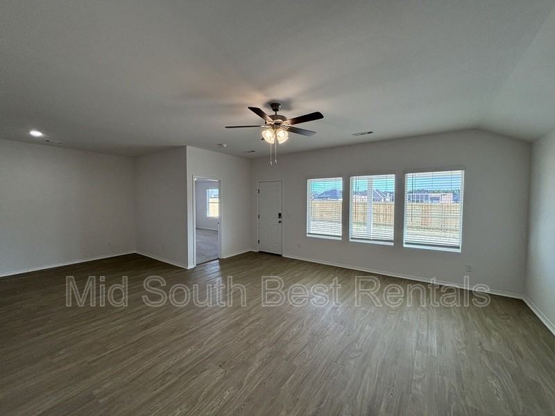 6432 Newark Dr - Photo 2 of 16