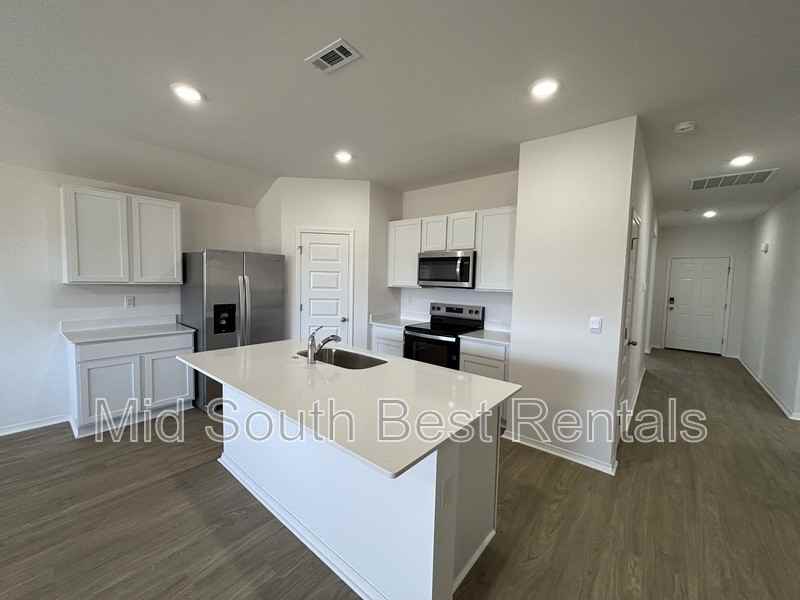 6432 Newark Dr - Photo 4 of 16