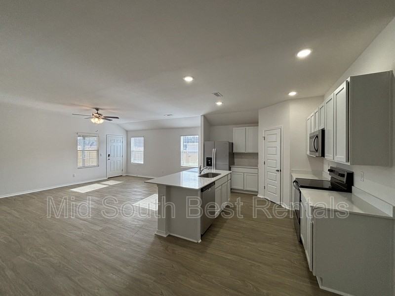 6428 Newark Dr - Photo 4 of 14