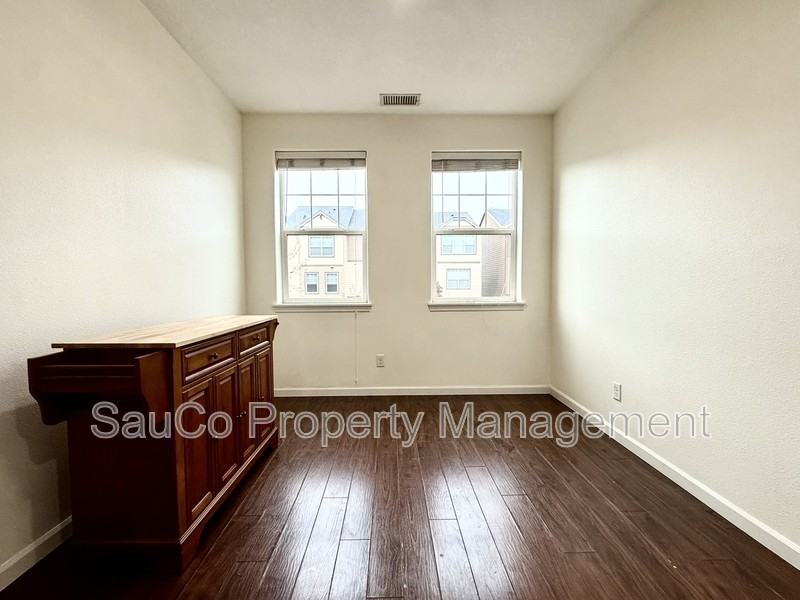 11044 Sw Sage Ter - Photo 7 of 16