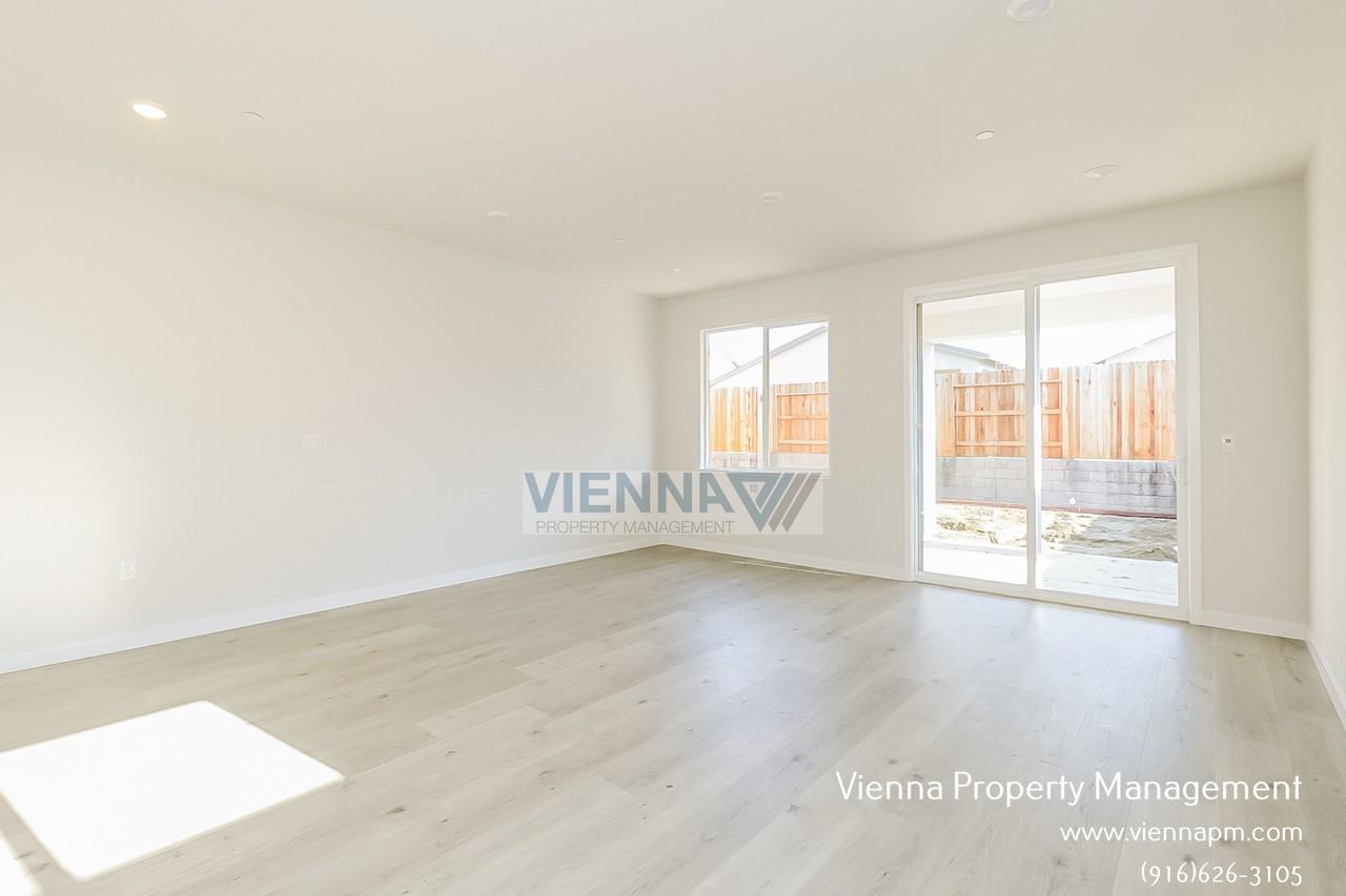 3935 Prairie Blues - Photo 2 of 19