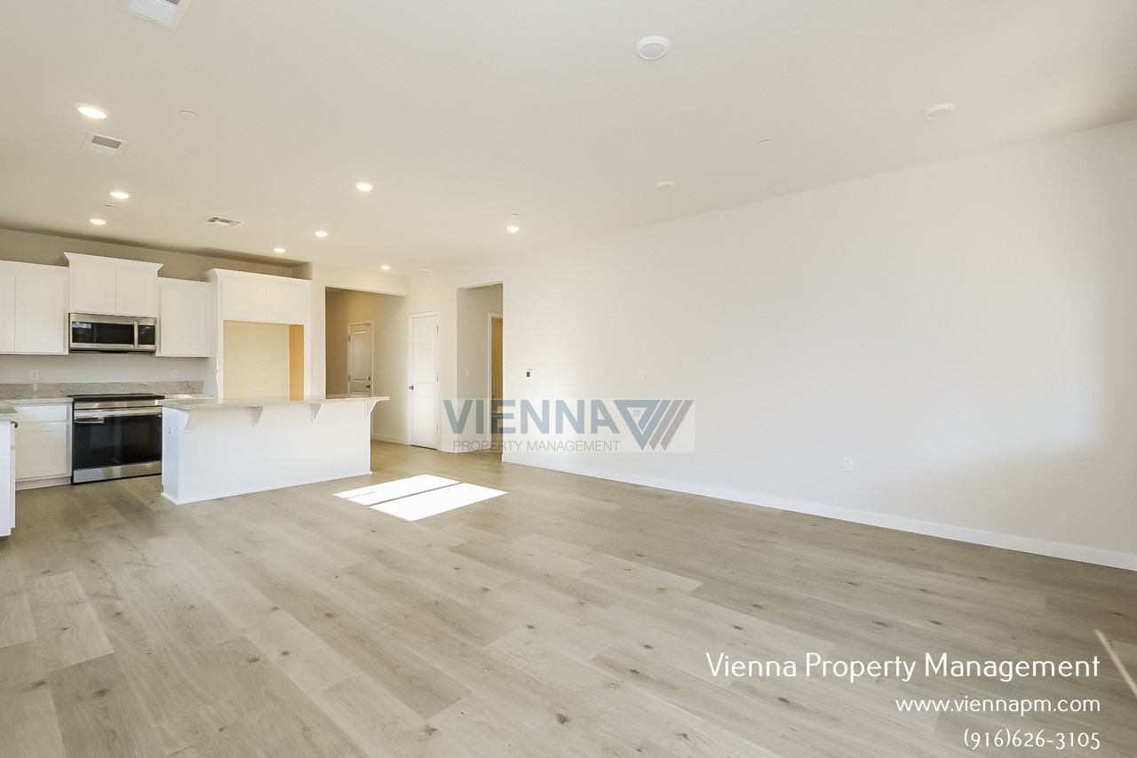 3935 Prairie Blues - Photo 3 of 19