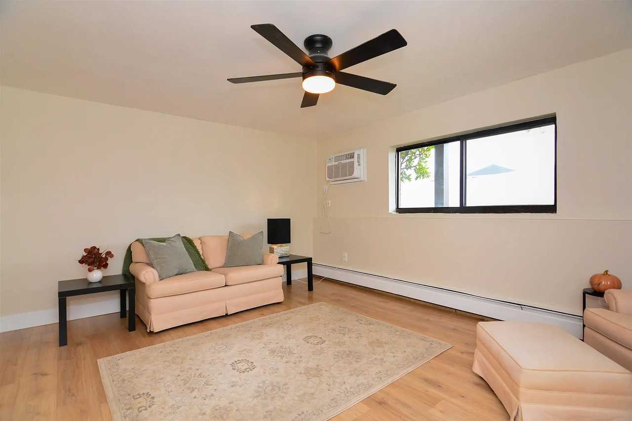 20 Tiffany Rd - Photo 6 of 16