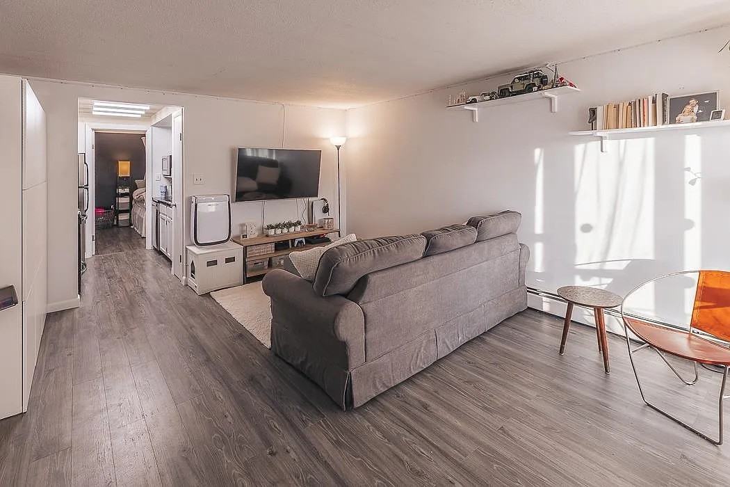 808 Cocheco Ct - Photo 4 of 13