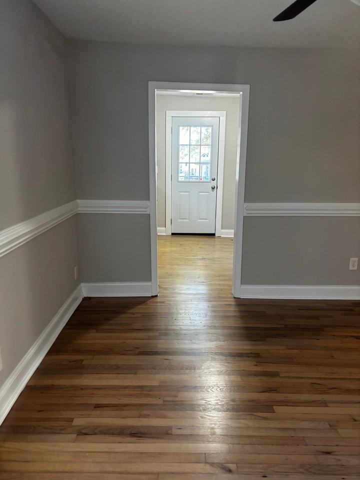 403 Rich St - Photo 4 of 7