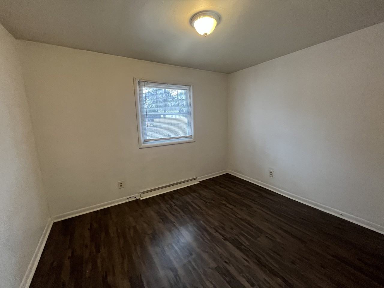 2120 Dyson St - Photo 6 of 14