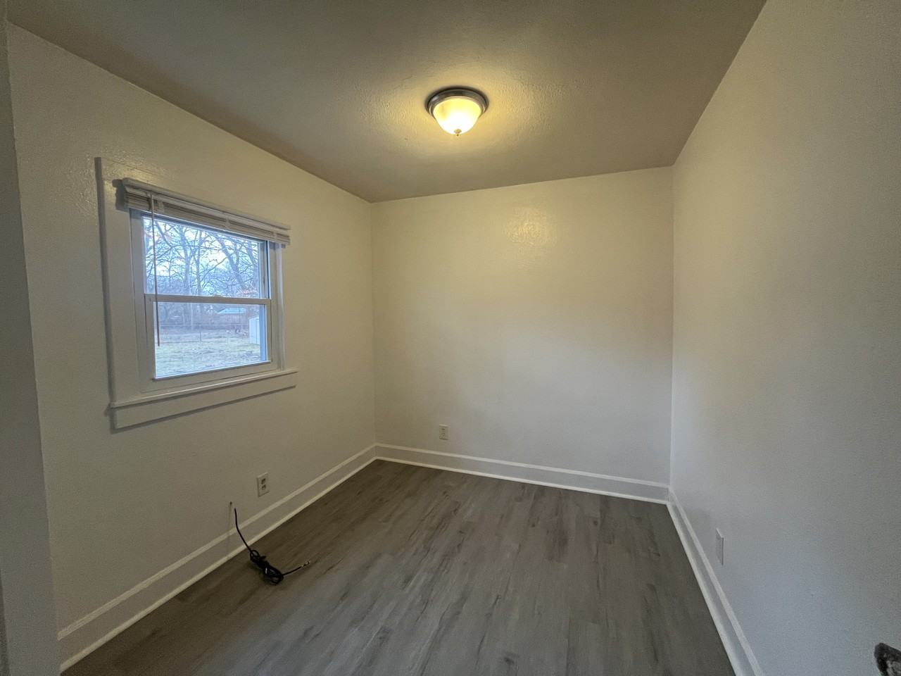 2120 Dyson St - Photo 7 of 14