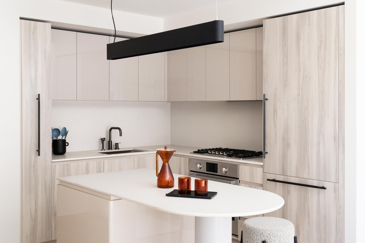 1 West 60th Street #4D - Photo 3 of 10