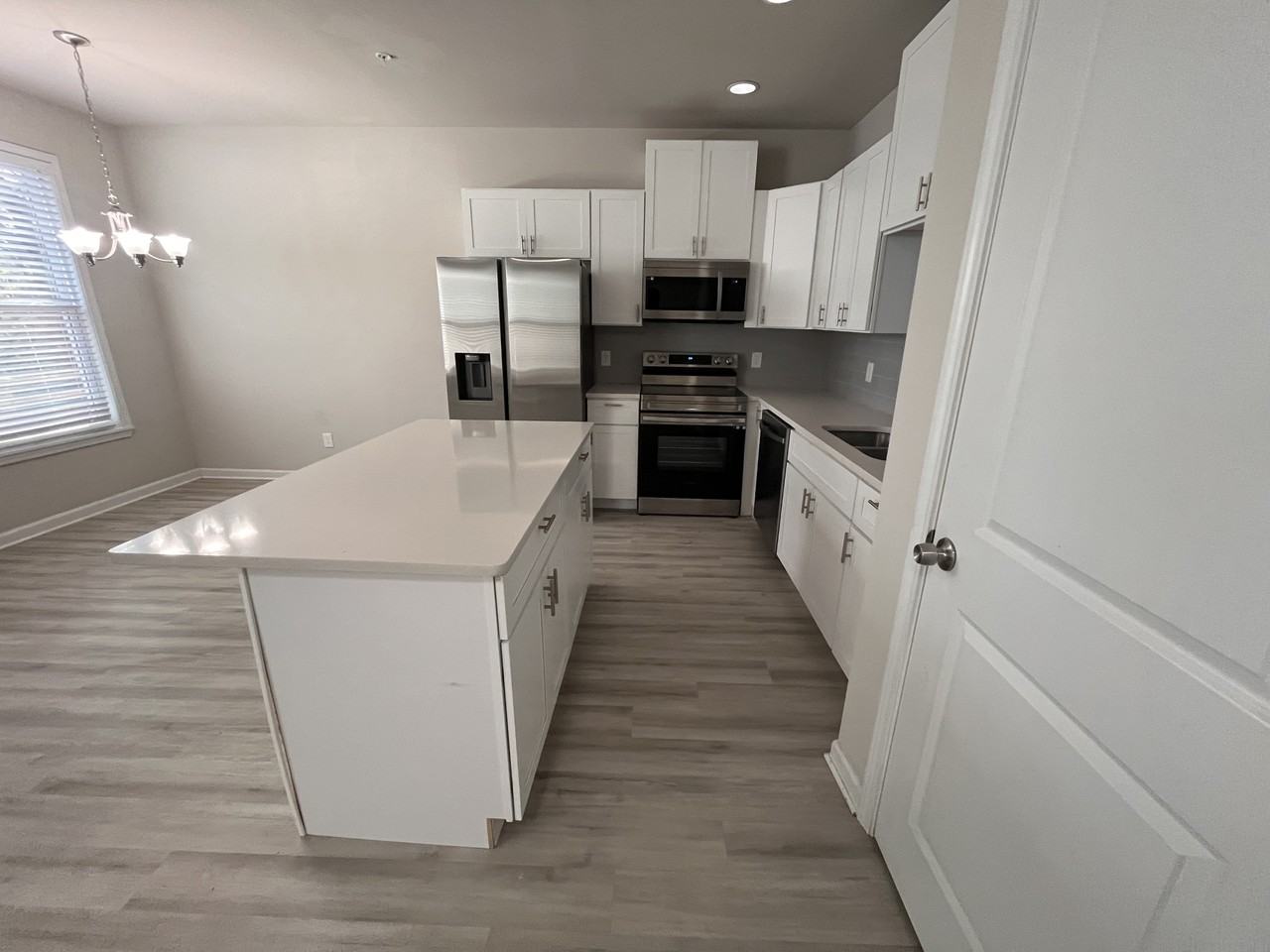 8332 Triple Crown Dr - Photo 6 of 29