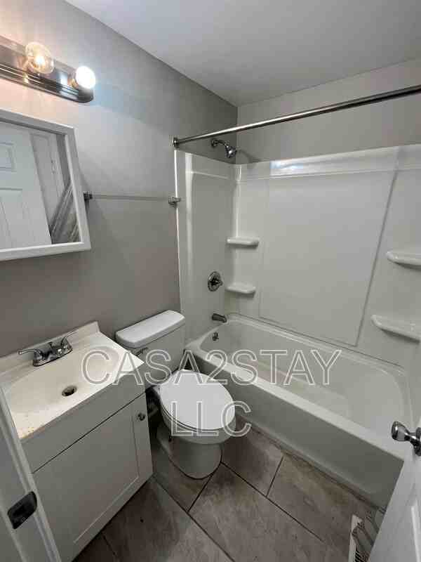 4805 Saddlebrook Ln #3 - Photo 5 of 7