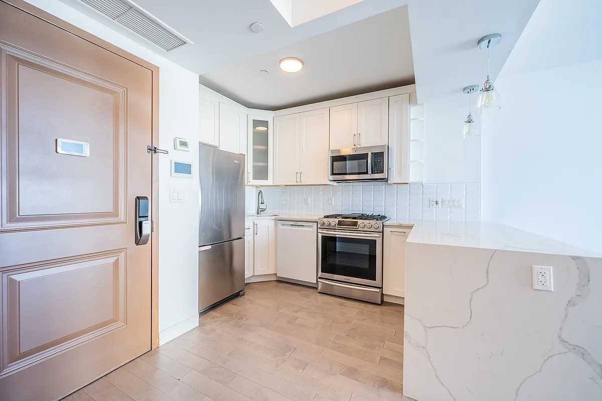 4104 27th St #5A