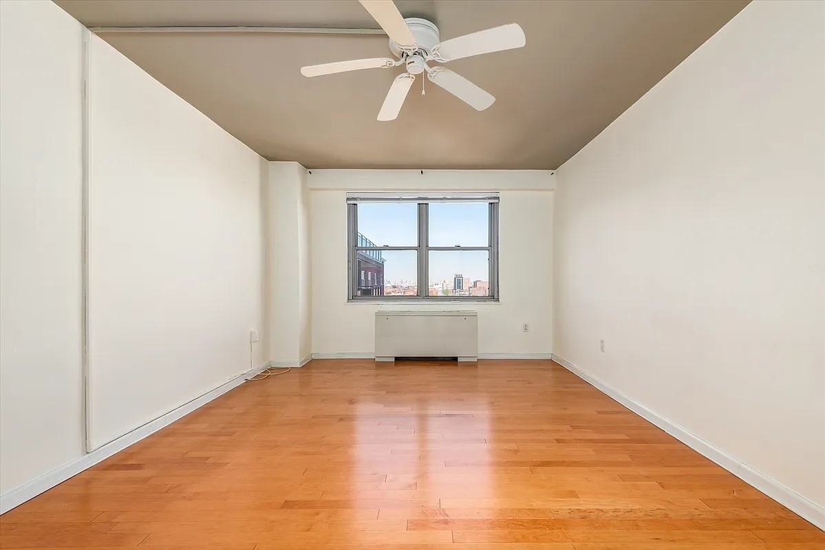 7020 108th St #15A - Photo 2 of 8