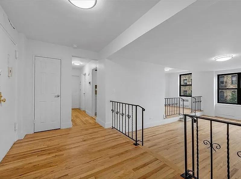 425 E 26th St #3E - Photo 4 of 9