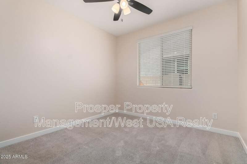 12324 W Wagon Wheel Dr - Photo 5 of 9