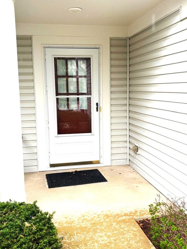 2528 Bordeaux Ln #2528 - Photo 2 of 13