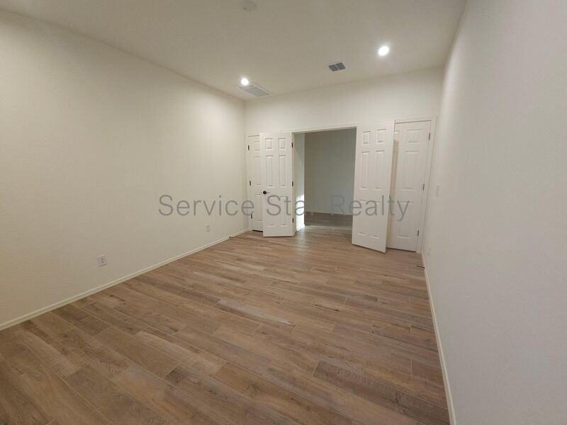 5884 N 193rd Dr - Photo 6 of 7