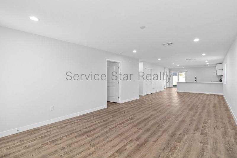 2312 E Garfield St - Photo 6 of 21