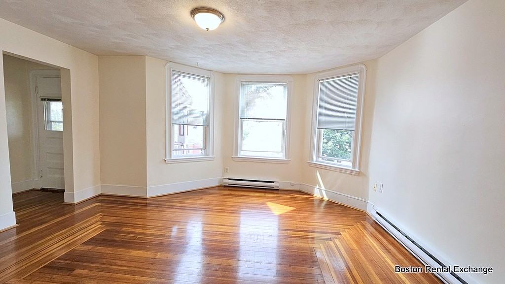 14 Garrison Ave #9 - Photo 2 of 13