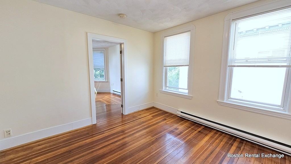 14 Garrison Ave #9 - Photo 5 of 13