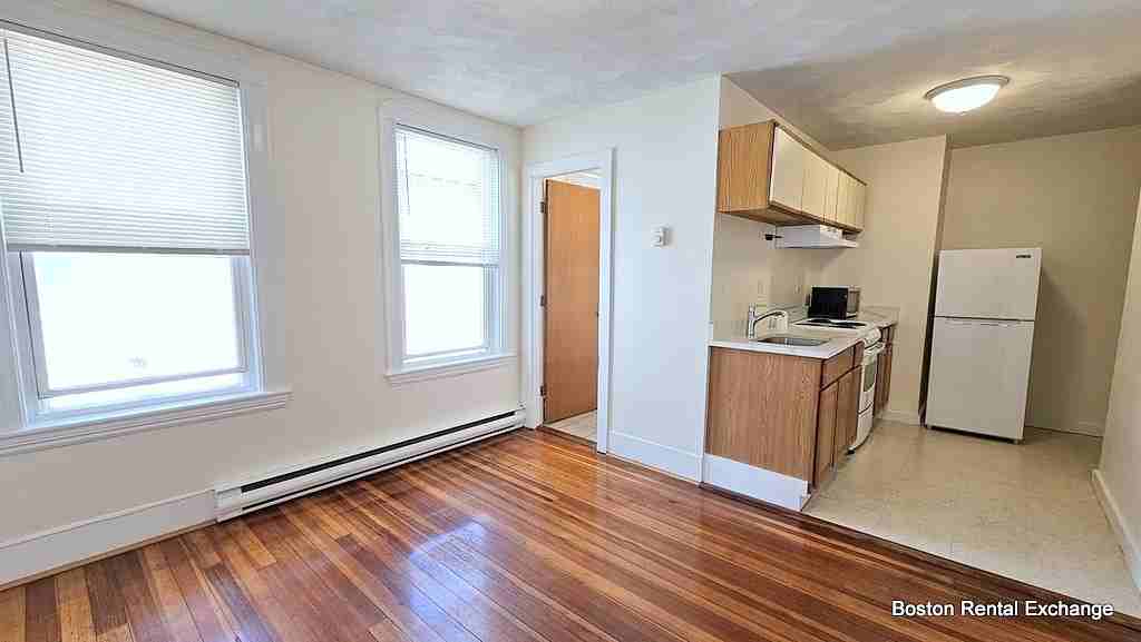 14 Garrison Ave #9 - Photo 7 of 13