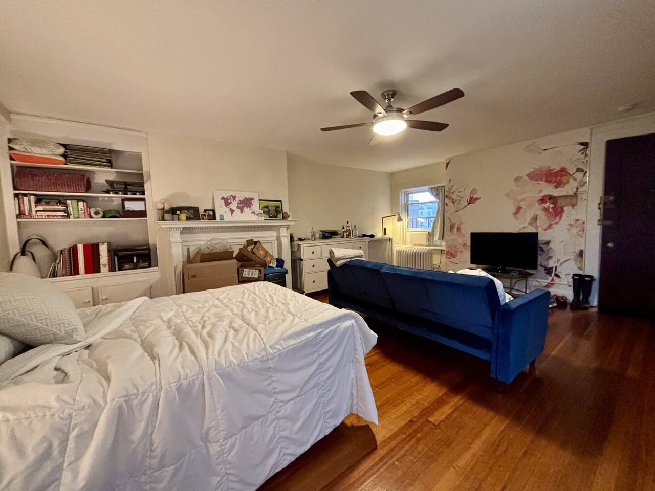 403 Commonwealth Ave #6F - Photo 3 of 9